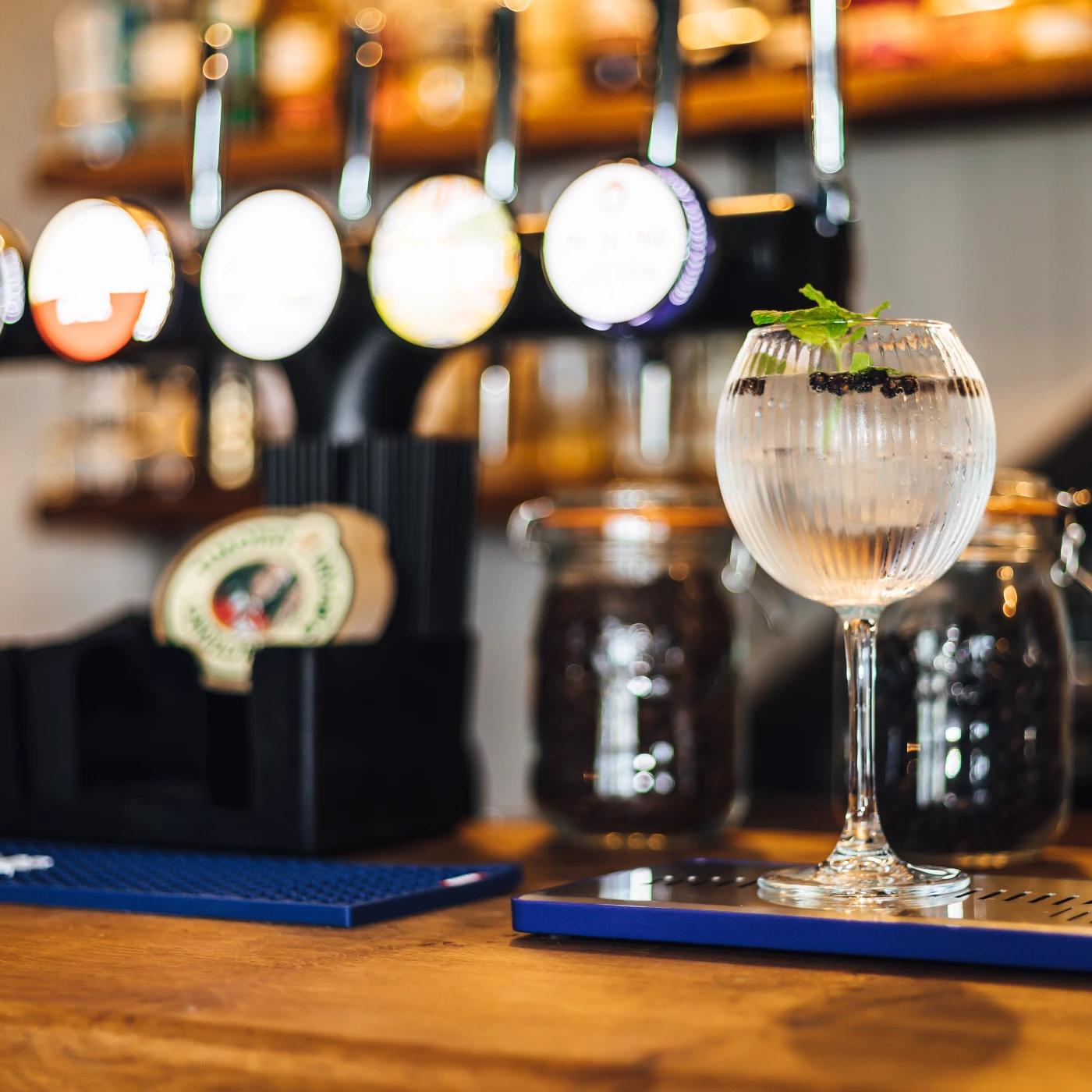 Готель The Whichcote Arms Сліфорд Екстер'єр фото