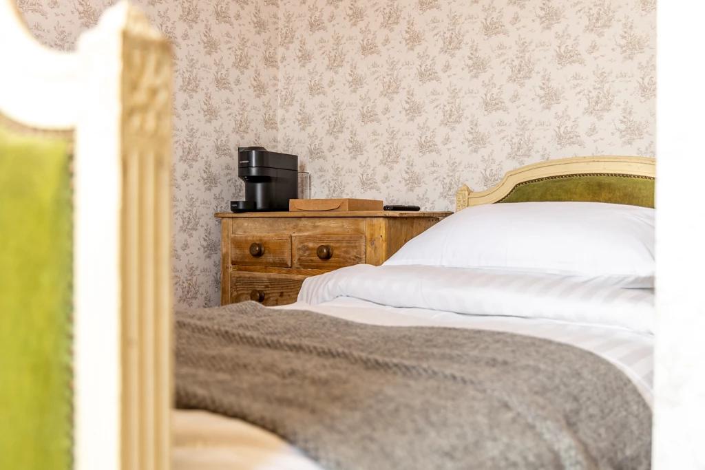 Готель The Whichcote Arms Сліфорд Екстер'єр фото